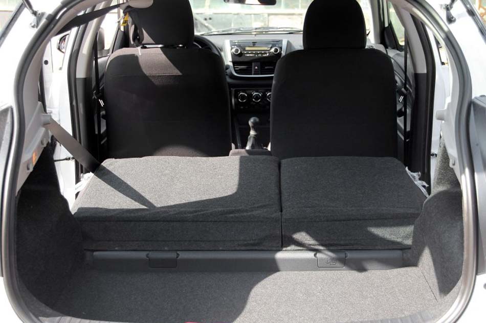 2017款 1.3L 手动锋锐版 座椅空间