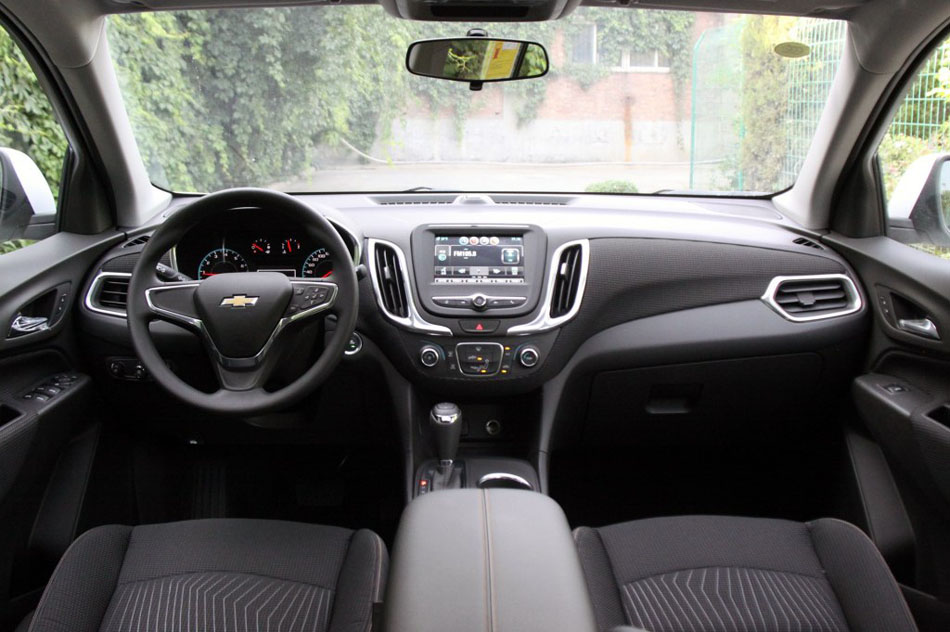 2017款 535T 自动领界版 内饰