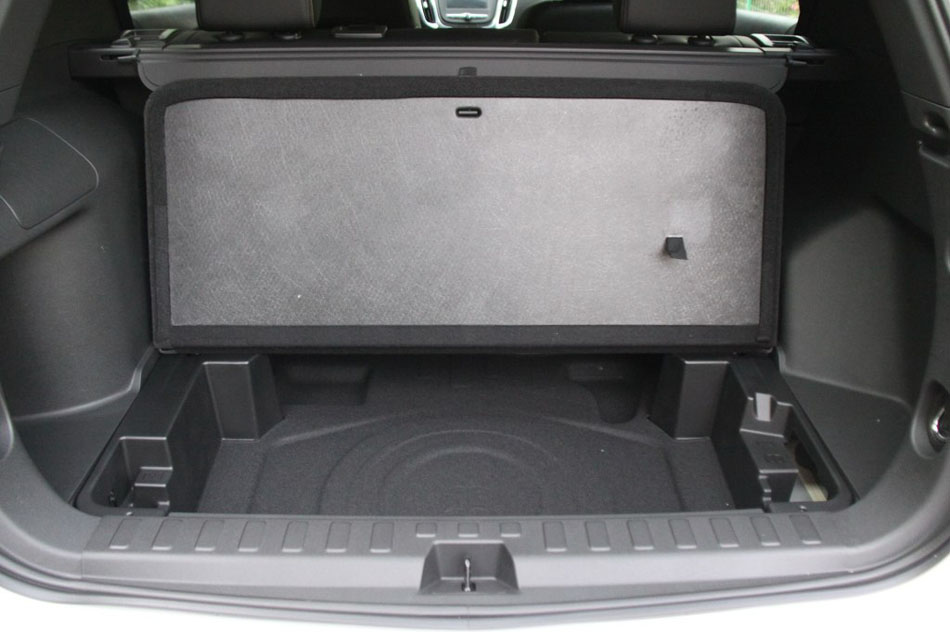 2017款 535T 自动领界版 座椅空间