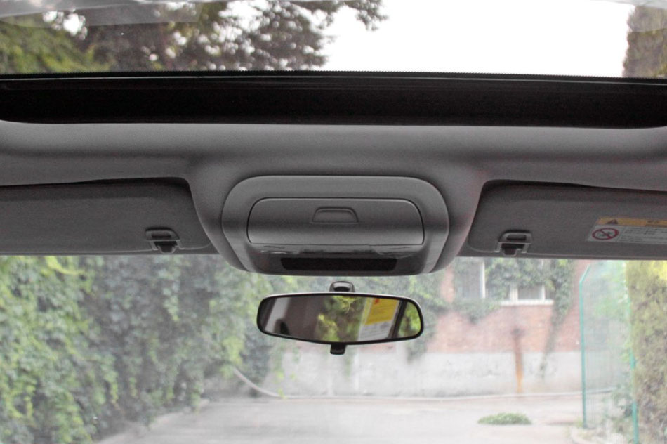 2017款 535T 自动领界版 座椅空间