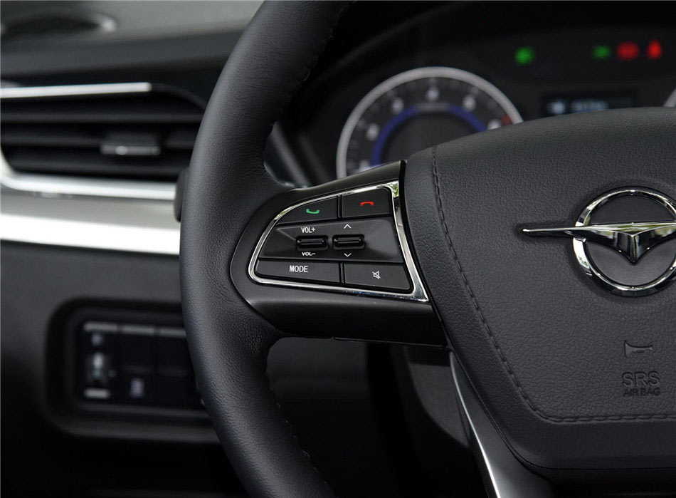 海马S5 Young  2017款 1.6L 手动尊贵型 内饰功能