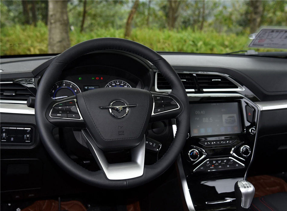 海马S5 Young  2017款 1.6L 手动尊贵型 内饰功能