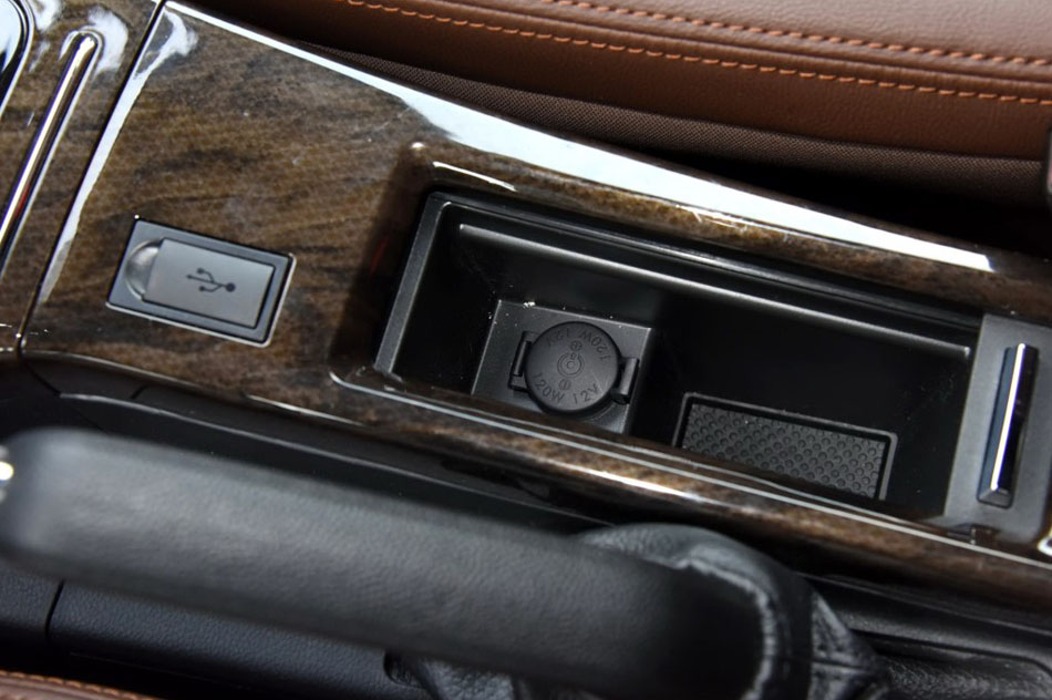 2017款 2.0L 手动舒适型 内饰