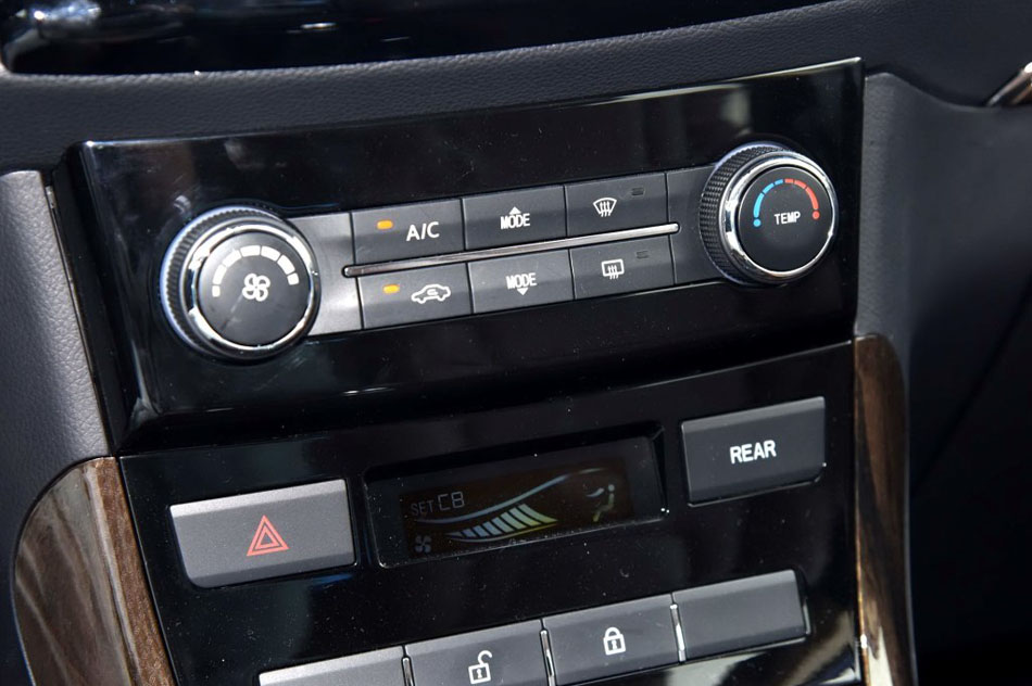 2017款 2.0L 手动舒适型 内饰