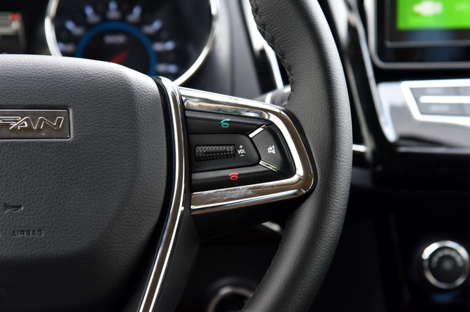 2017款 2.0L 手动舒适型 内饰