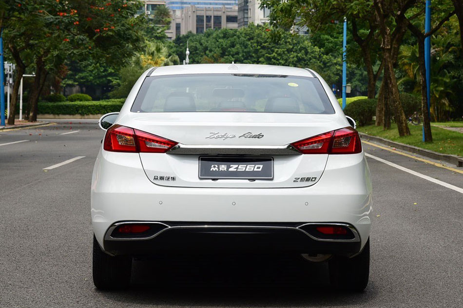 2017款 1.5T CVT尊贵型 外观