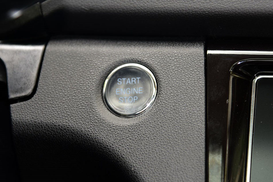 2017款 1.5T CVT尊贵型 内饰