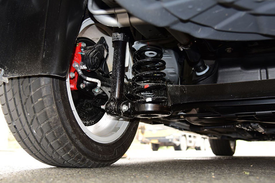 2017款 1.5T CVT尊贵型 引擎地盘