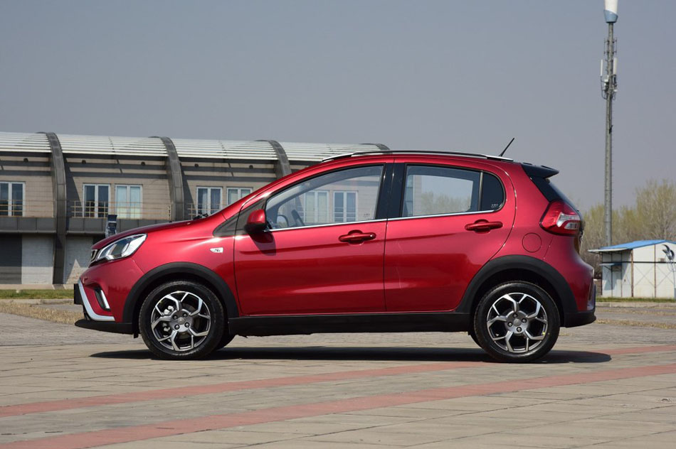 2017款 1.3L 自动玩家版 外观