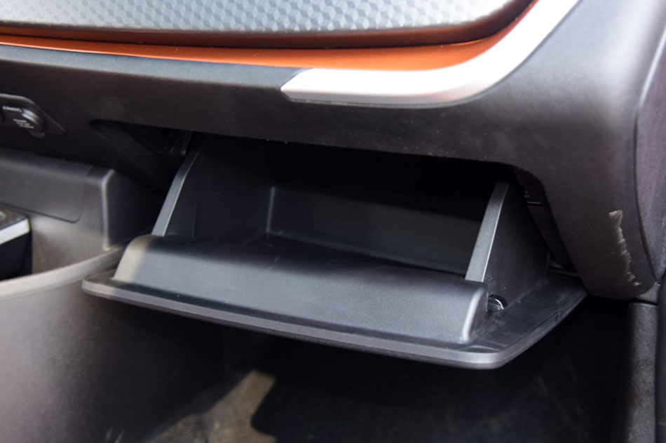 2017款 1.3L 自动玩家版 内饰