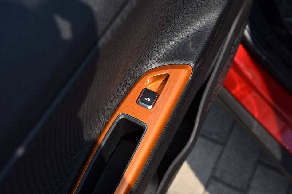 2017款 1.3L 自动玩家版 座椅空间