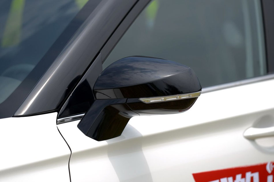 2017款 1.5L CVT尊贵型 细节