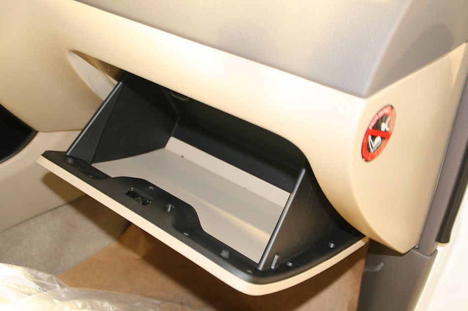 天津一汽丰田新威驰内饰