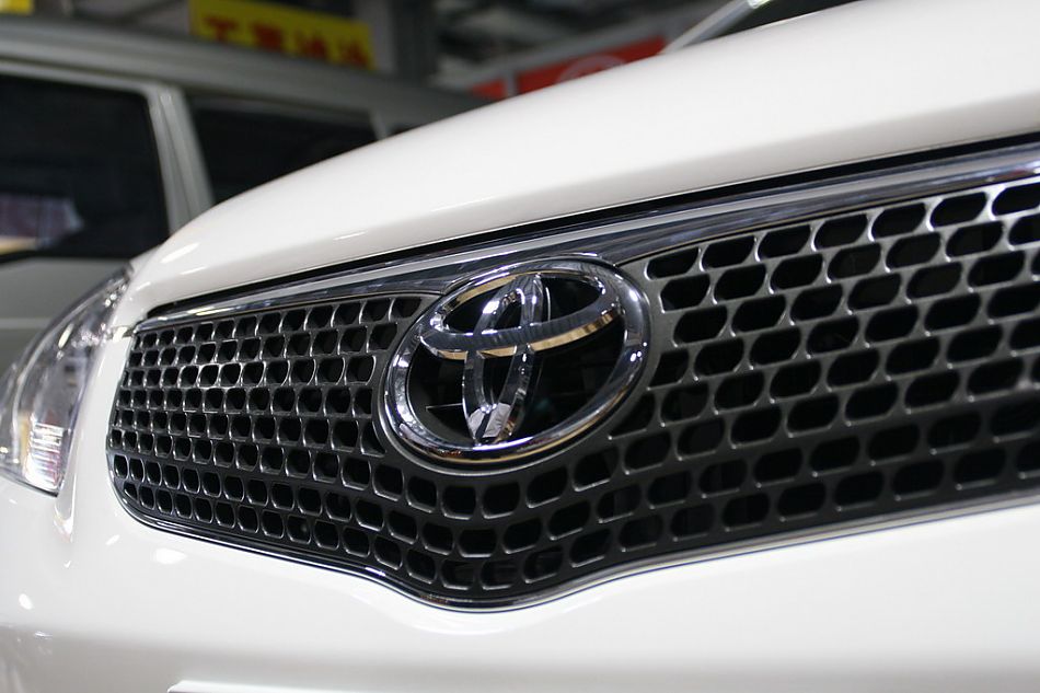 天津一汽丰田新威驰外观