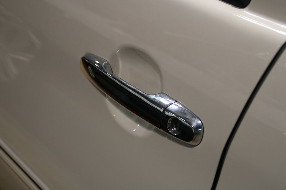 天津一汽丰田新威驰外观