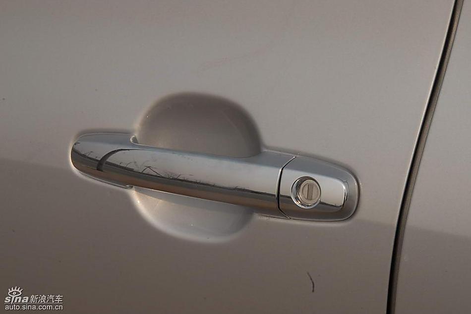 新威驰外部细节