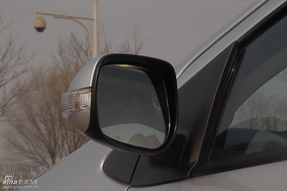 新威驰外部细节