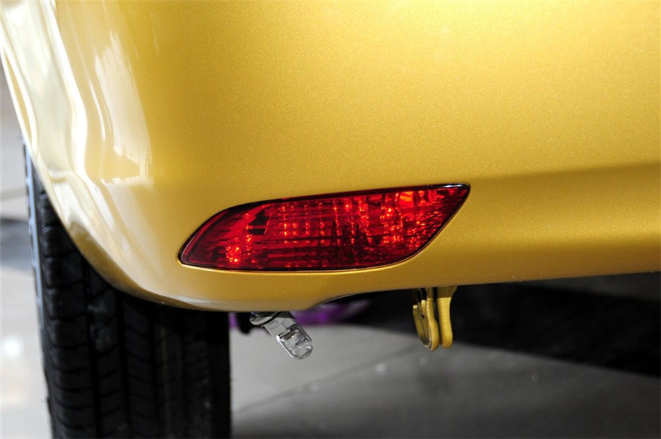 2013款威驰特装版1.6L GL-i自动型尚天窗版