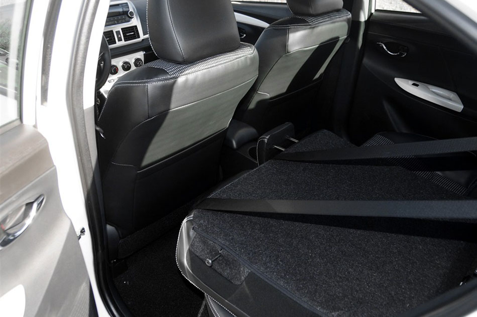 2015款 1.5L 手动智享星光版 座椅空间