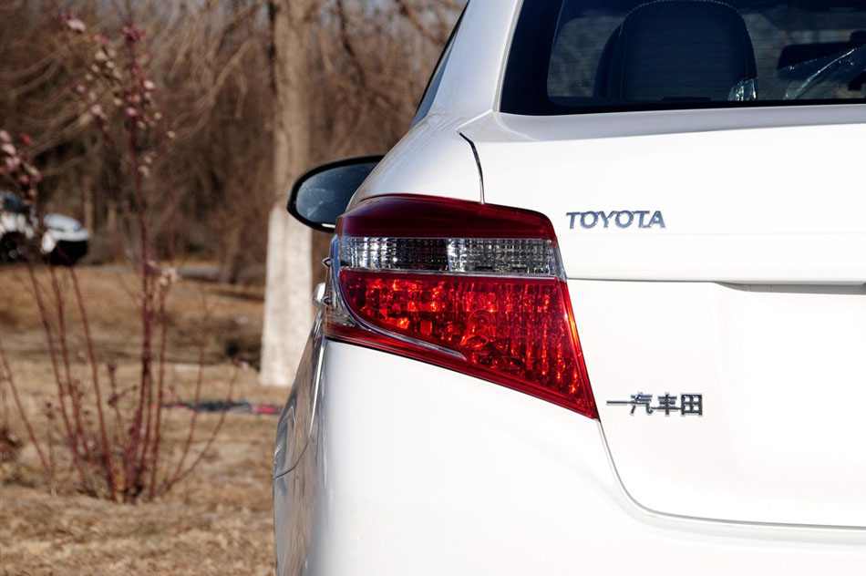 2015款 1.5L 手动智享星光版 细节