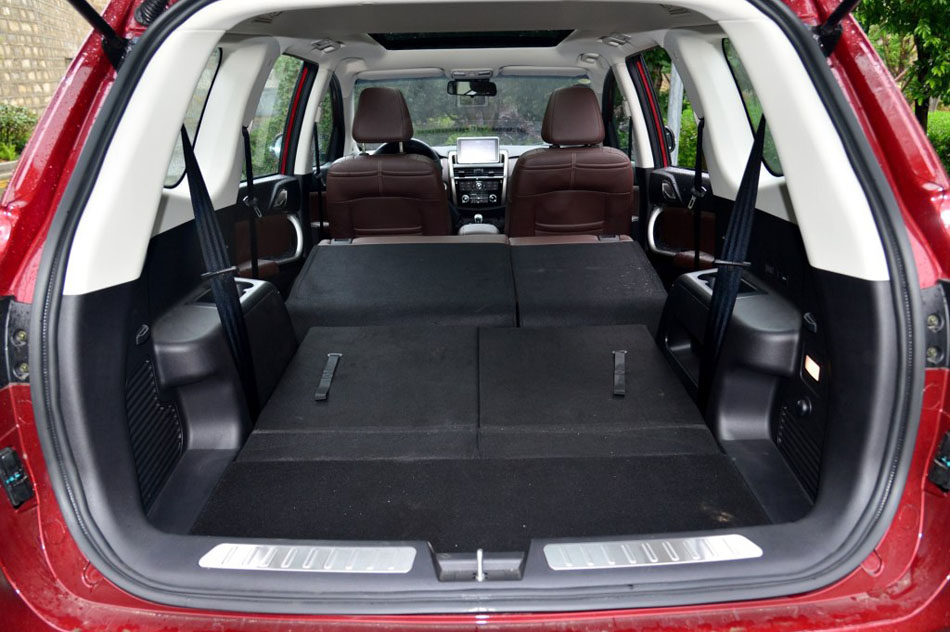 2017款 1.5T 手动豪华型 座椅空间