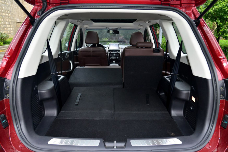 2017款 1.5T 手动豪华型 座椅空间