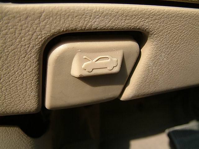 上海通用别克凯越内饰细节