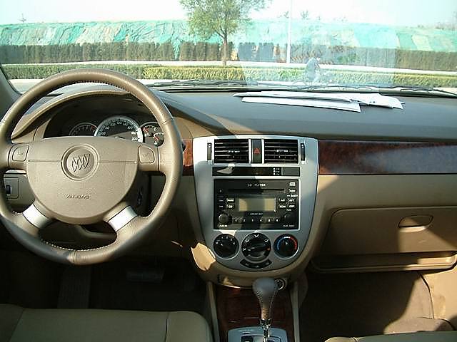 上海通用别克凯越内饰