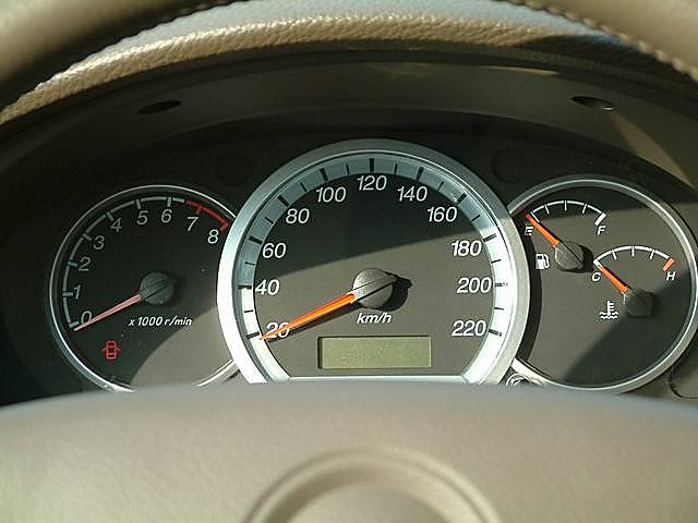 上海通用别克凯越仪表盘