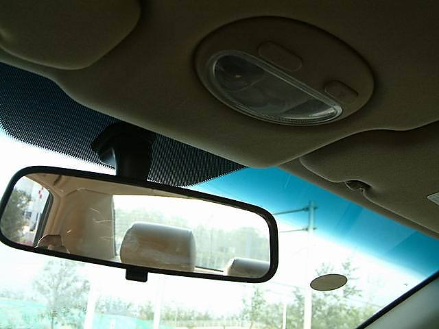 上海通用别克凯越内后视镜