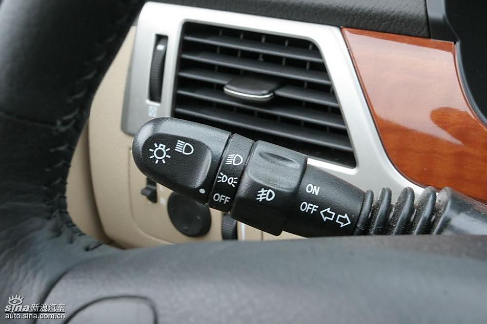 新凯越内饰及细节