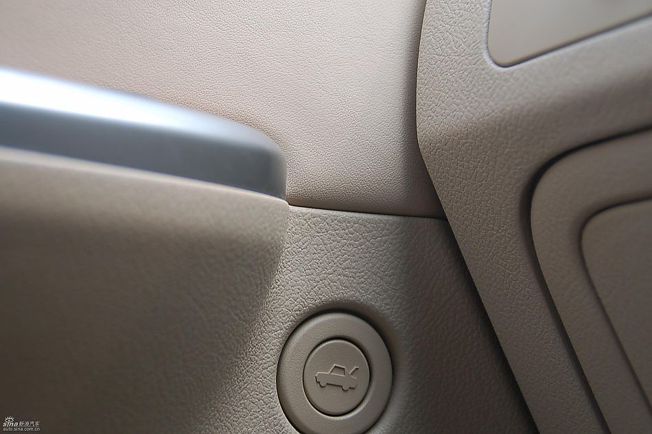 新凯越实拍图内饰