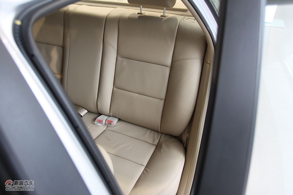 新凯越内饰