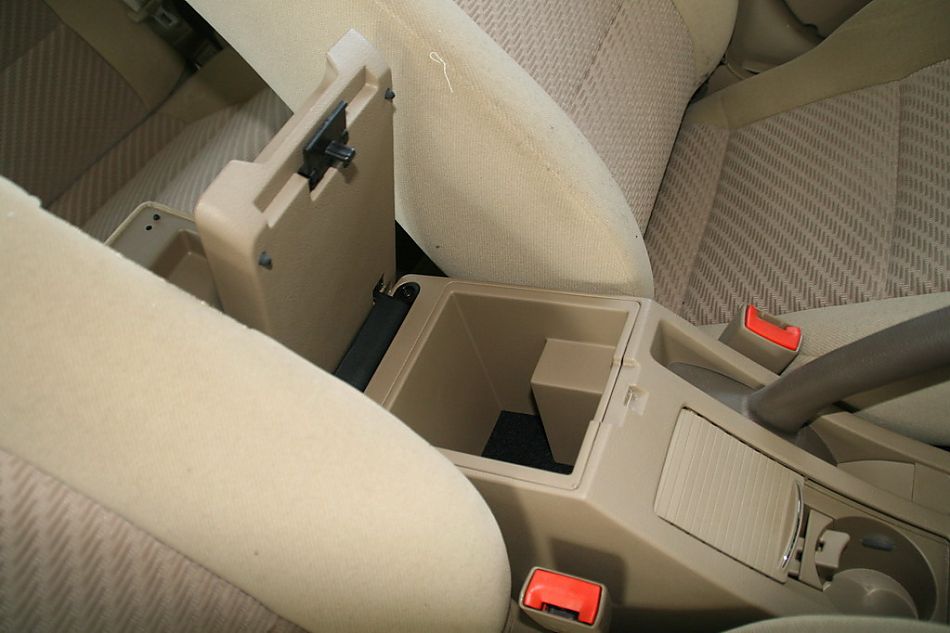 上海通用凯越旅行版内饰