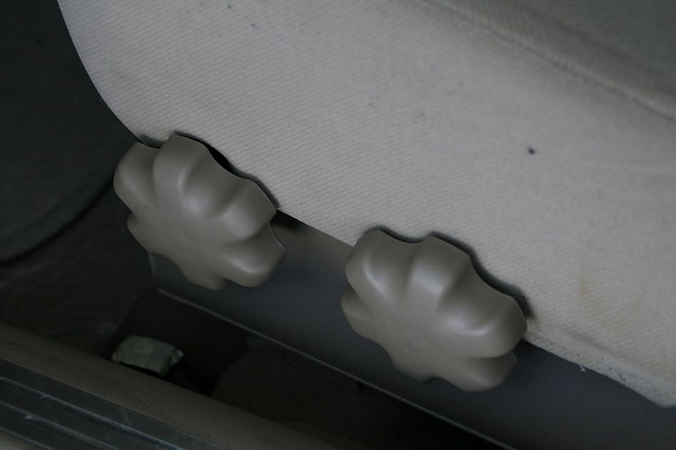 上海通用凯越旅行版内饰