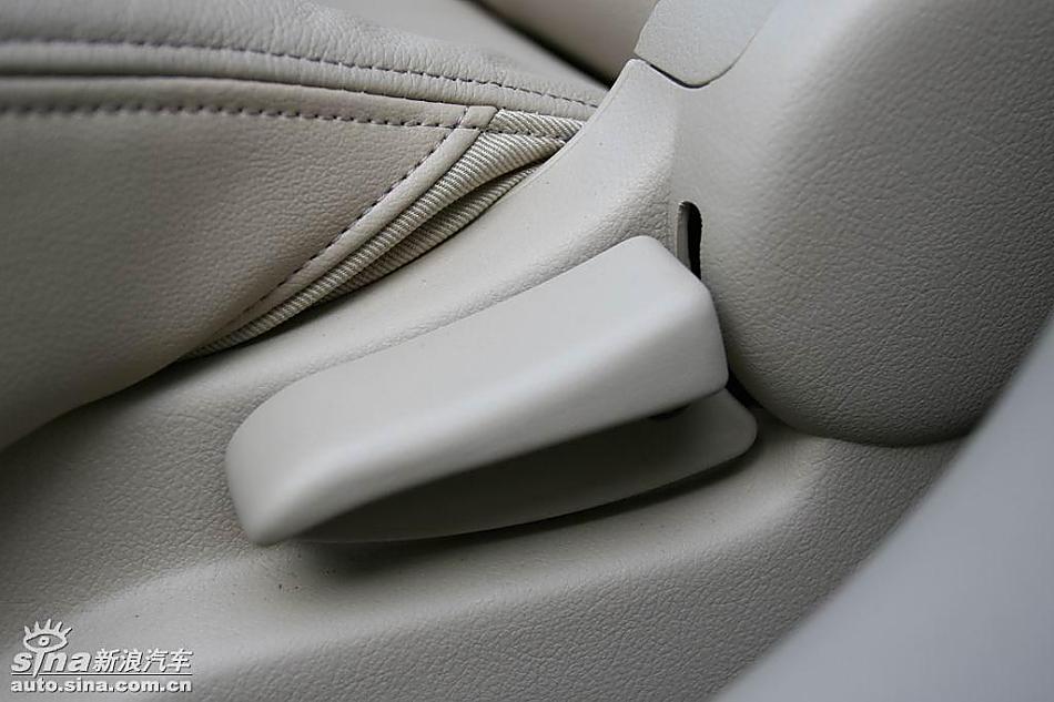 新凯越内饰