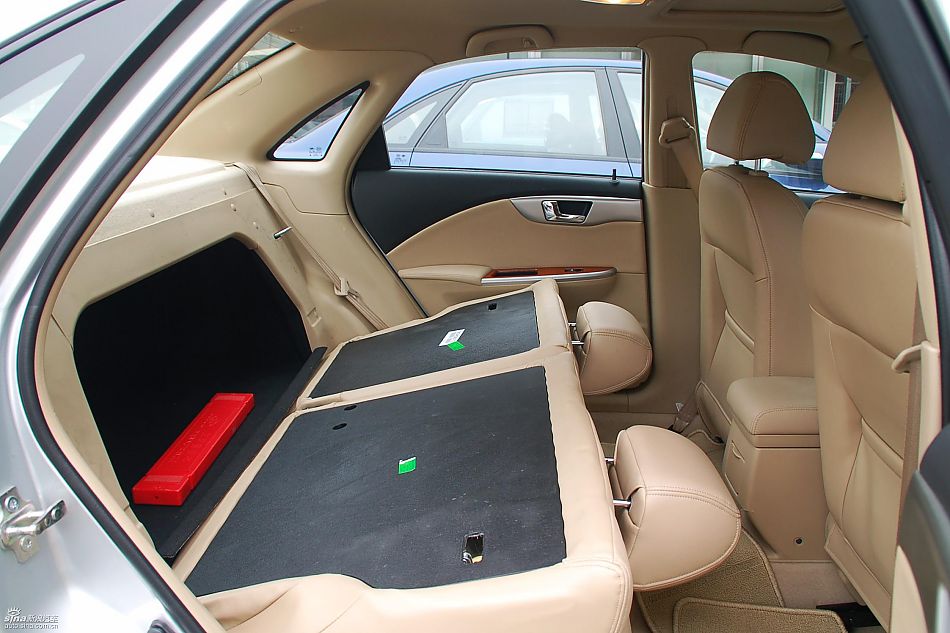 新凯越实拍图内饰