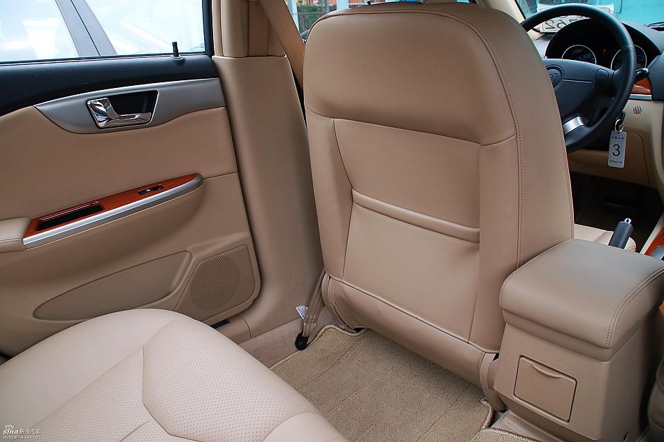 新凯越实拍图内饰