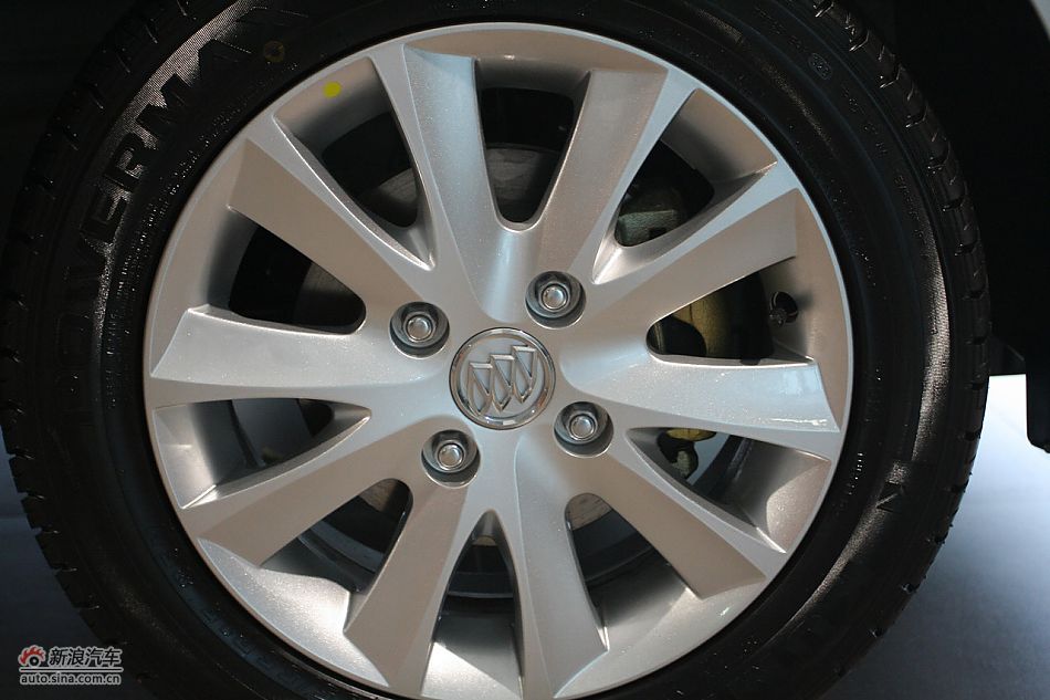 新凯越外观细节