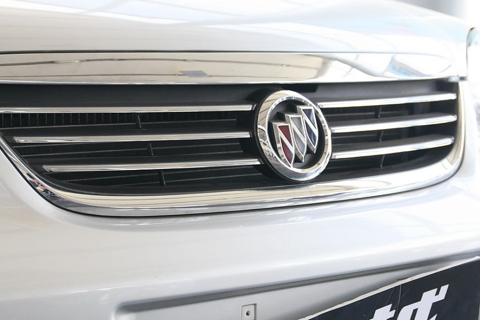 上海通用凯越旅行版进气格栅