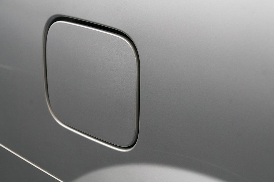 上海通用凯越旅行版油箱盖