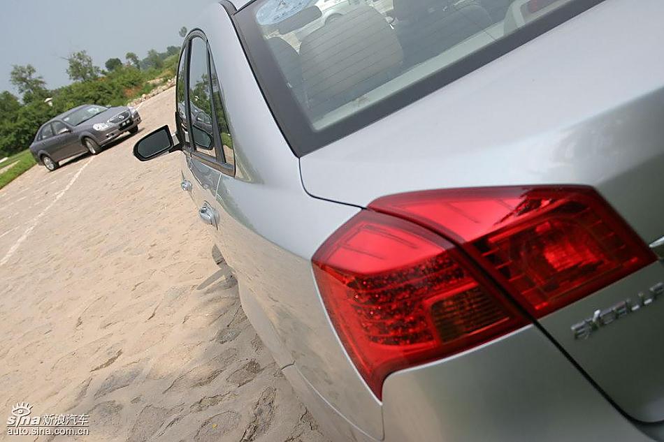 新凯越外观及细节