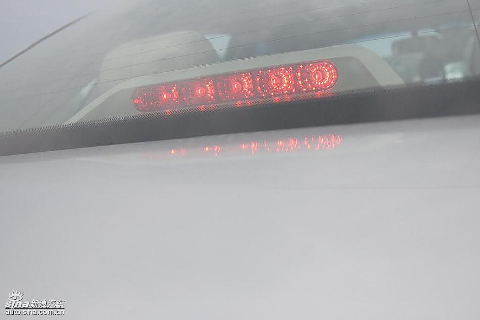 新凯越外观及细节