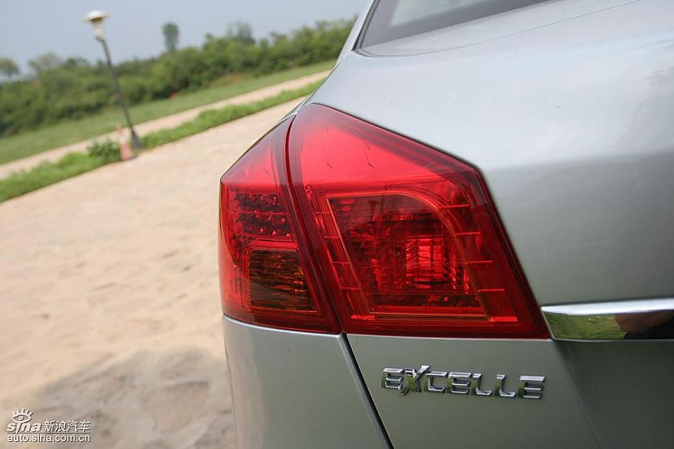 新凯越外观及细节