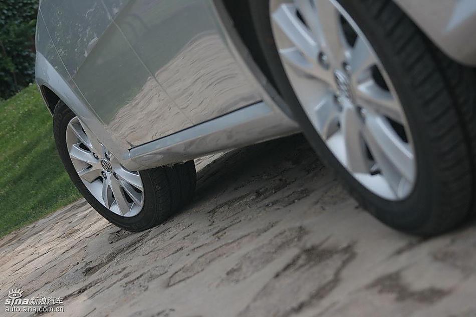 新凯越外观及细节