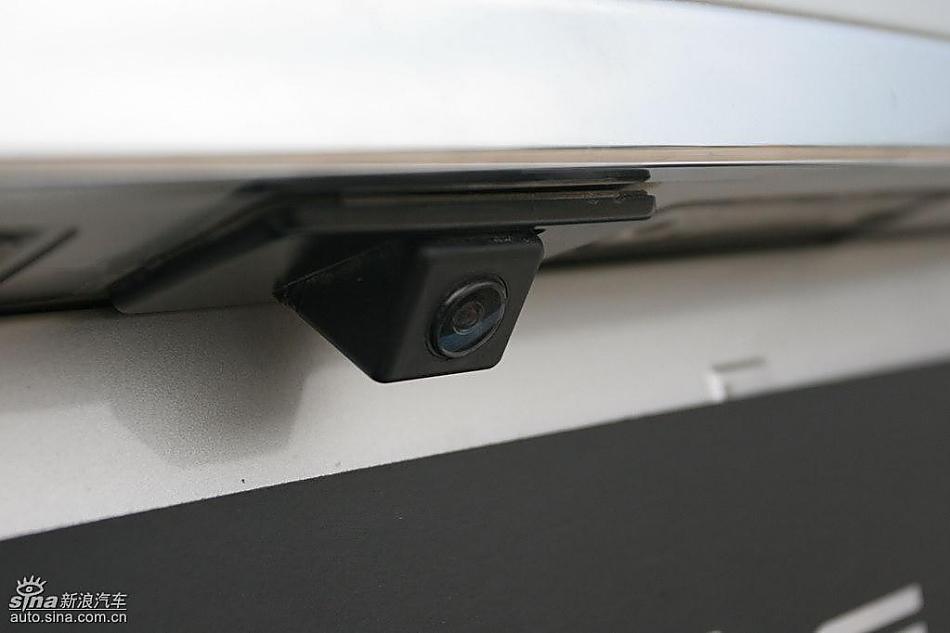 新凯越外观及细节