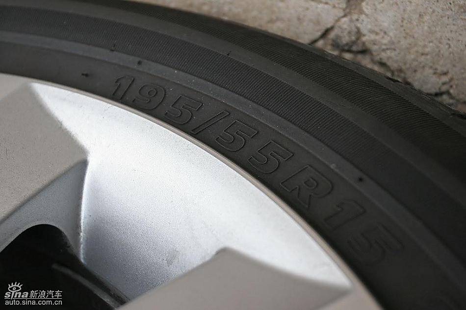 新凯越外观及细节