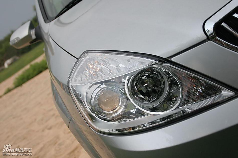 新凯越外观及细节