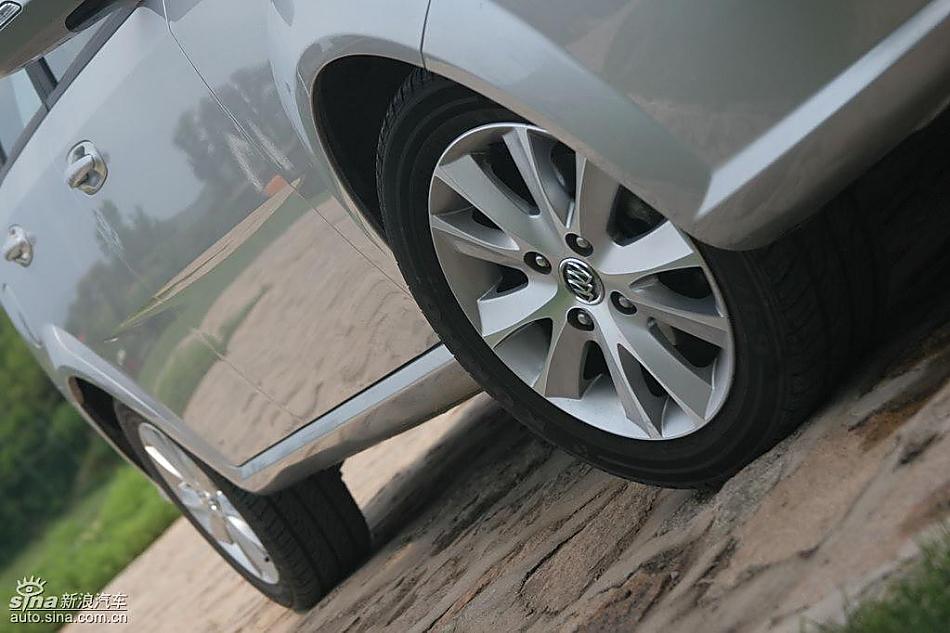 新凯越外观及细节