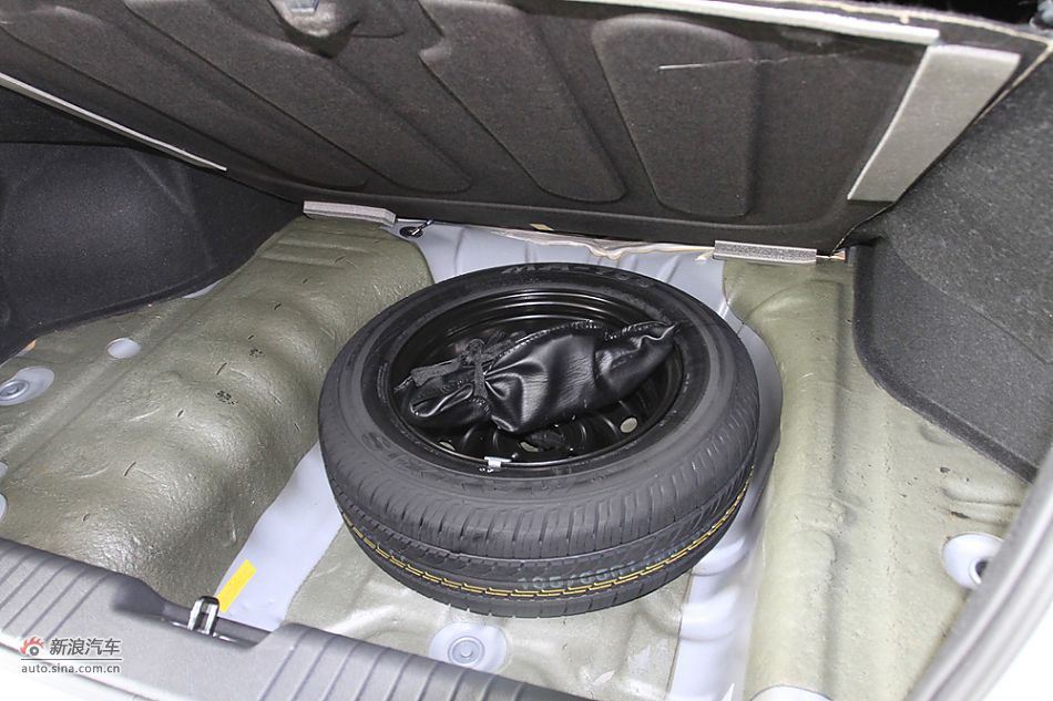 2011款凯越1.6LE自动版实拍